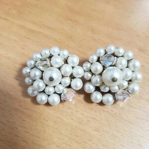 Vintage Pearl Cluster Clip Earrings